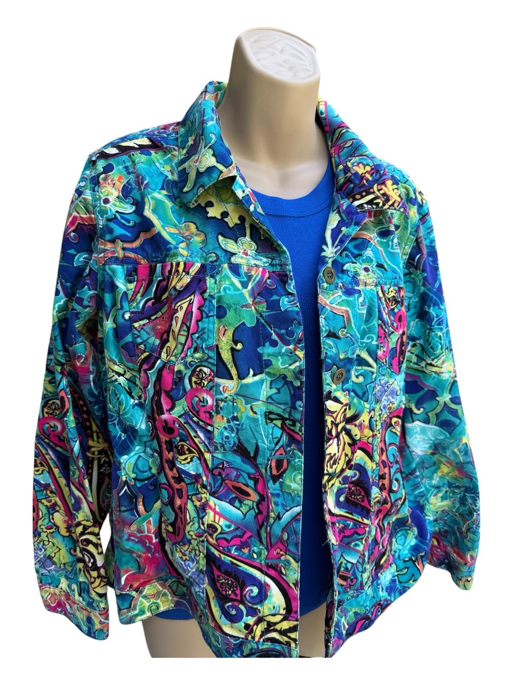 Additions by Chicos woman’s size 2 large long sleeve bright Jean jacket